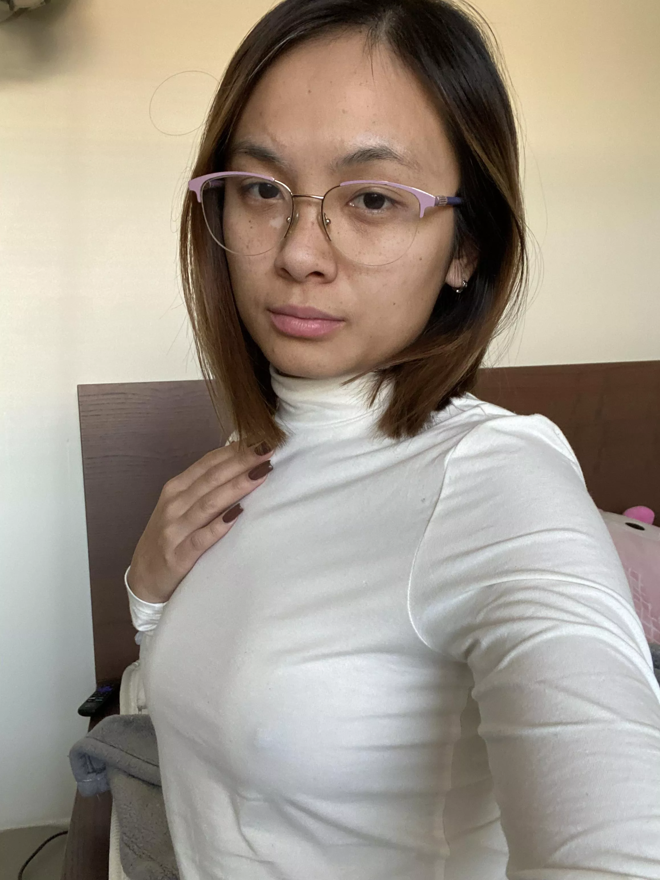 Am I pretty posted by Bobaagirl2ooo