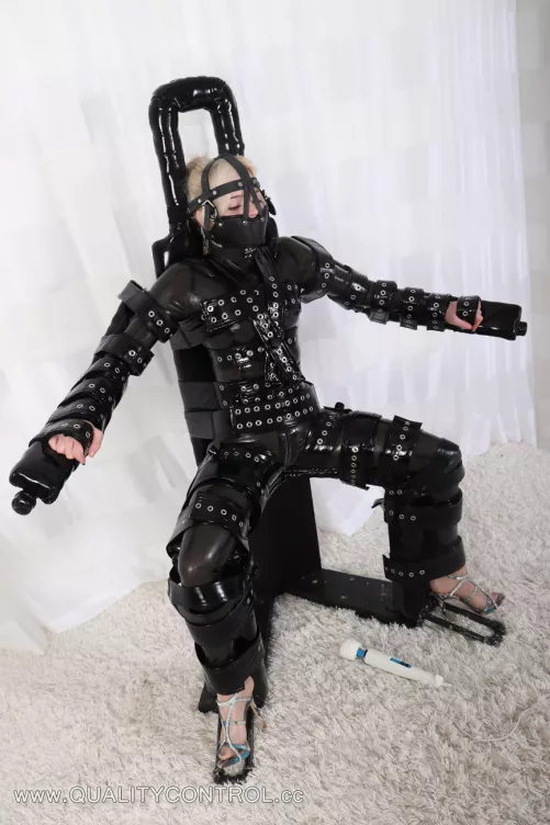 Bondage Chair by lanfeust97