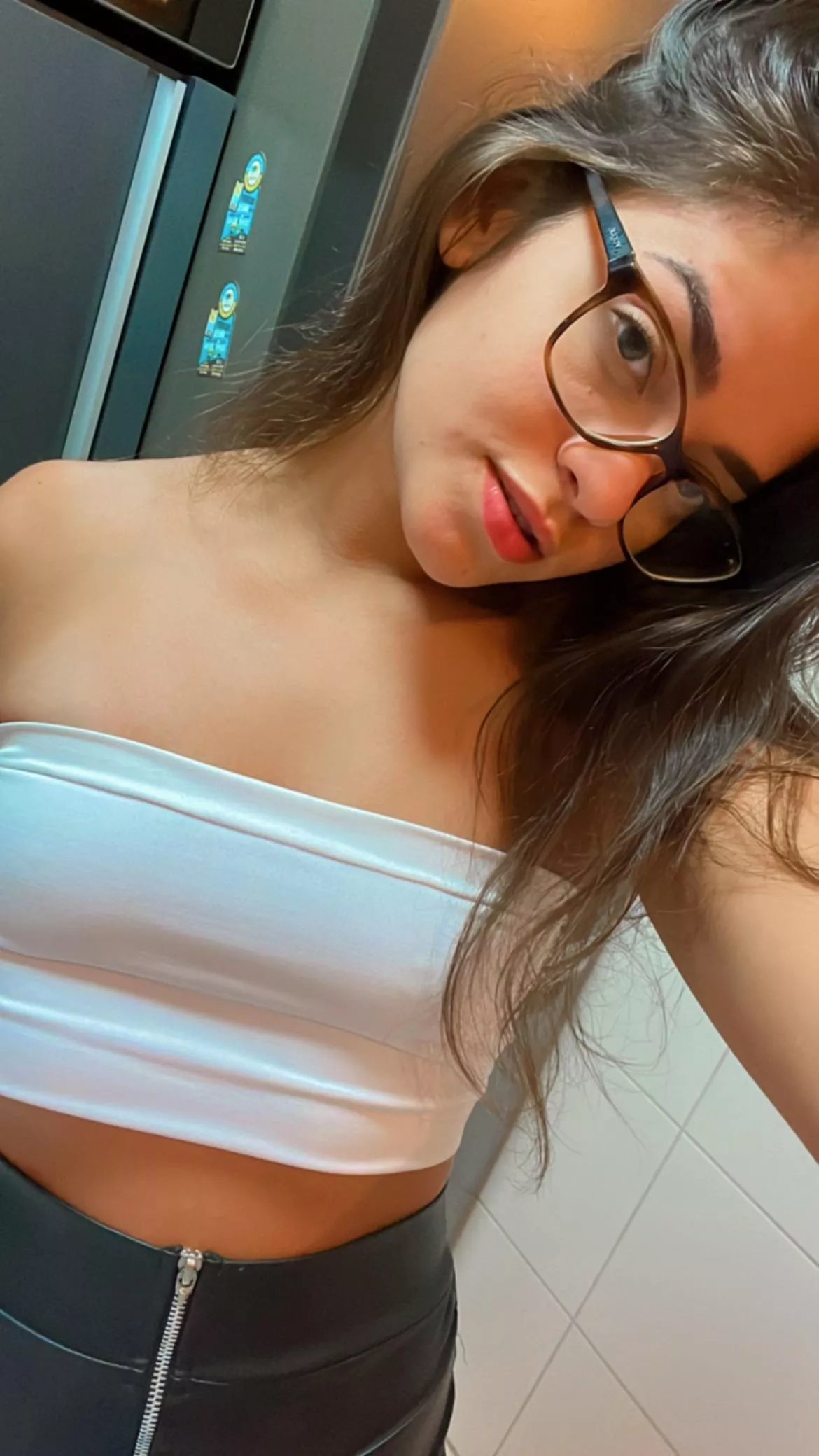 Can I be ur secretary, daddy? posted by kimholtof