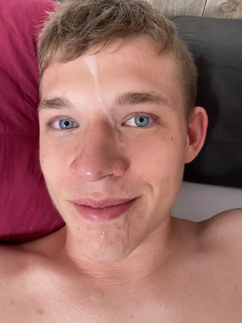 do i look cute with some spunk on my mug? by Commander-Cunt