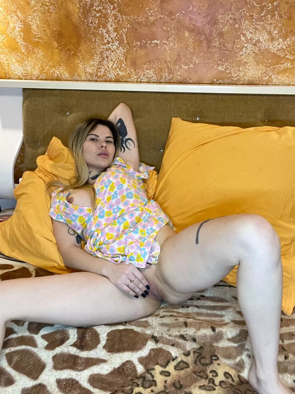 Free trial in comments and bio 💋 OC posted by Live-Nectarine2024