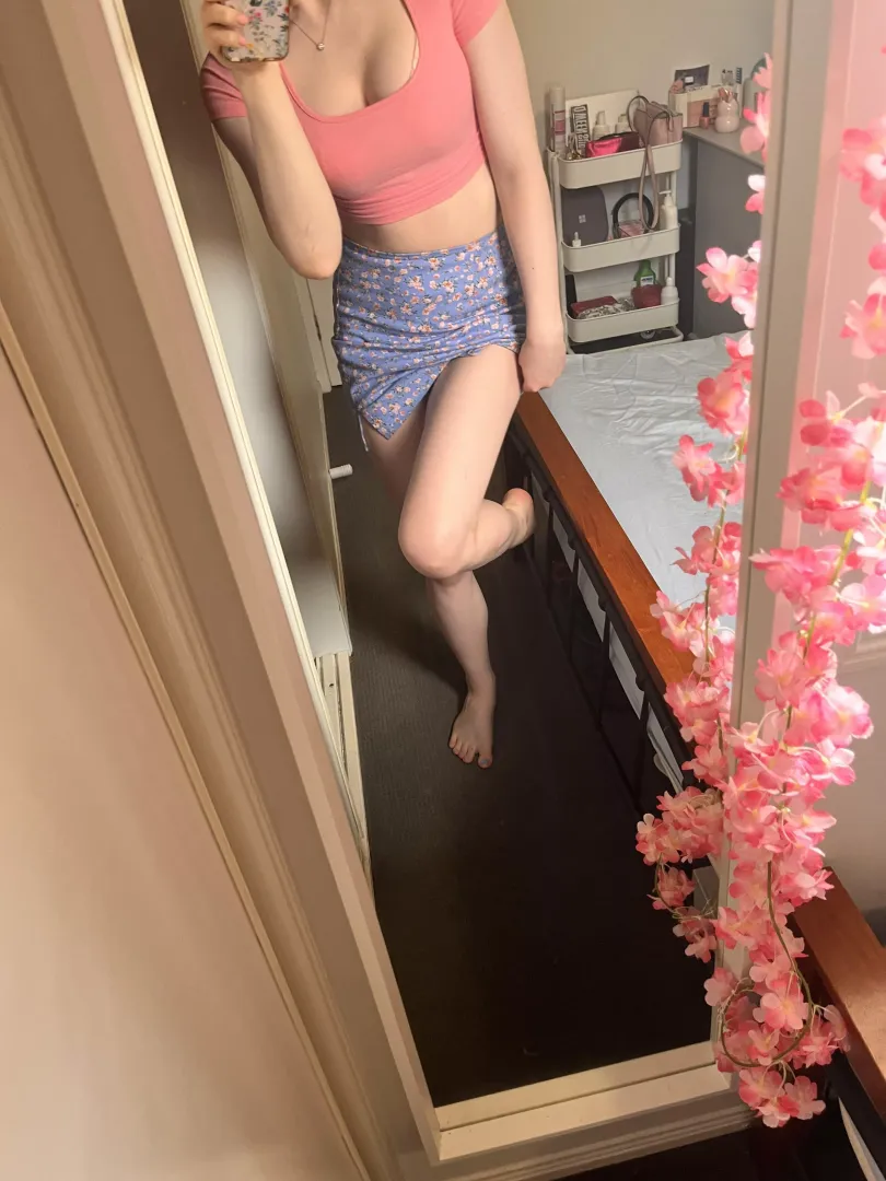 Getting ready to go out 😘 posted by Rathom015