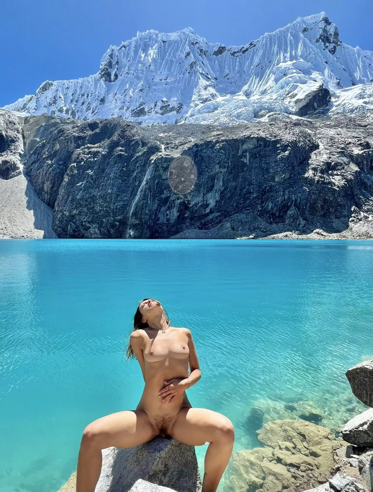 Giving the tourists a little show [f] posted by Touched_By_Nature