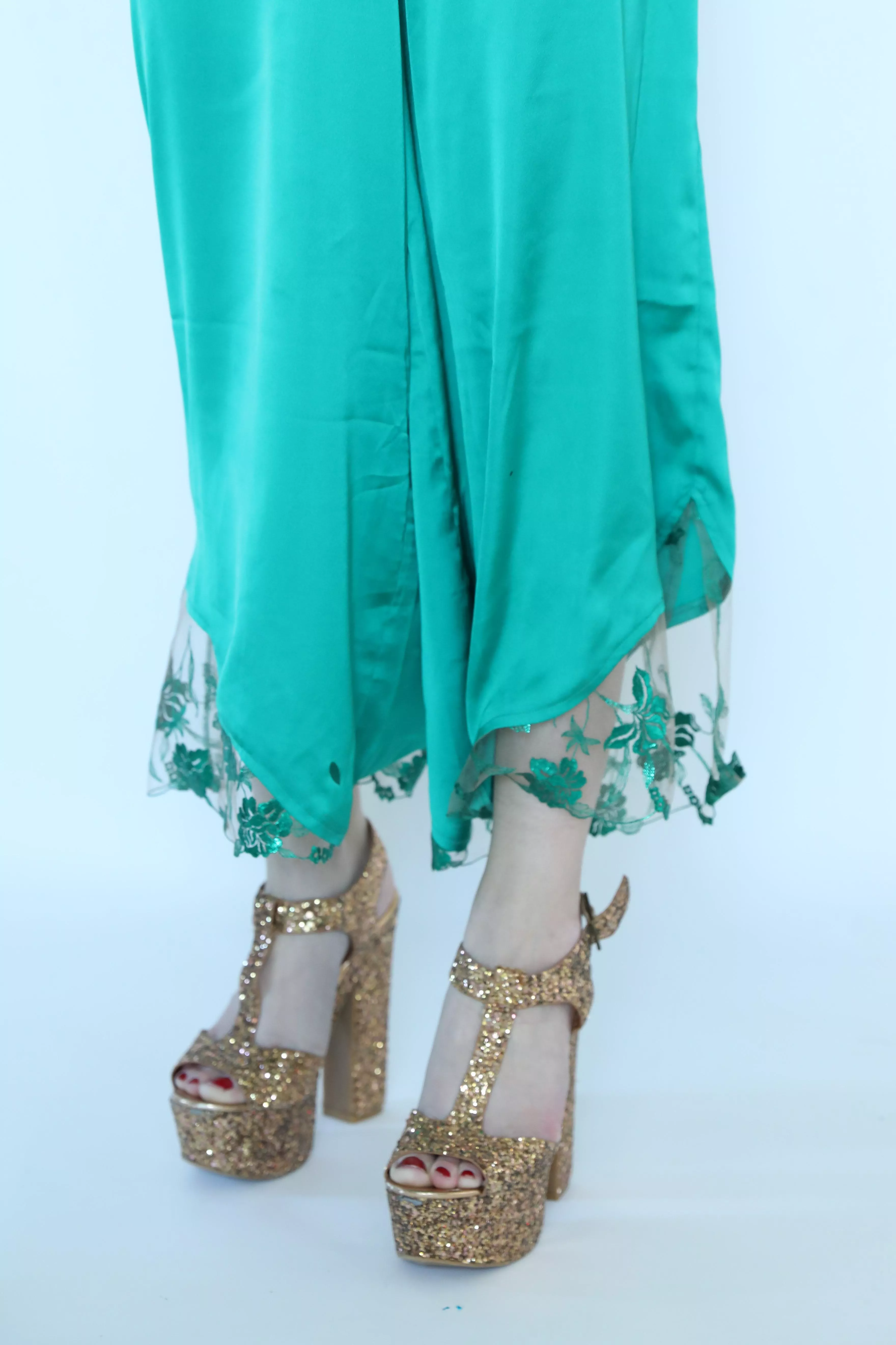 Glittery heels posted by sirenskiss3