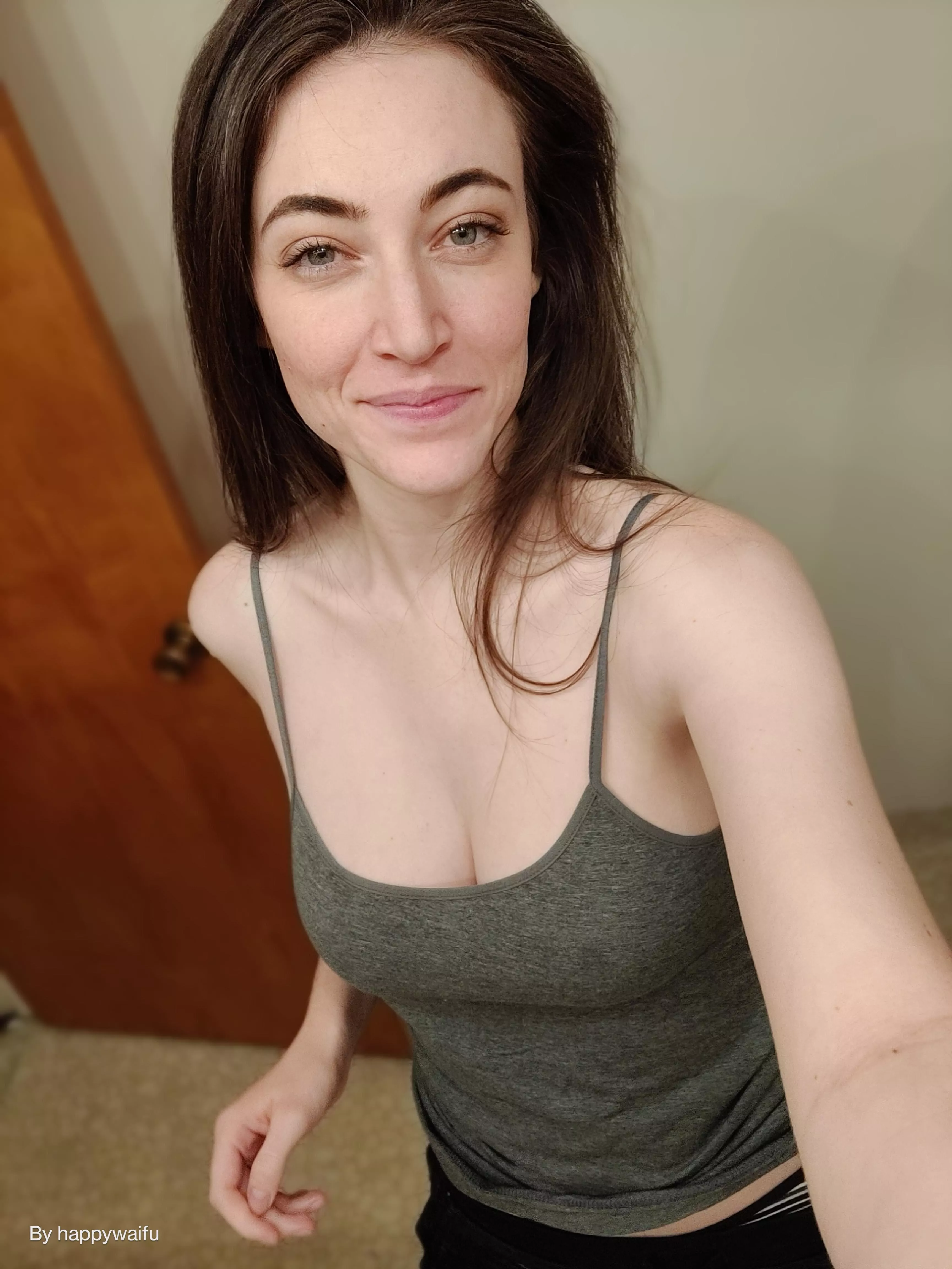 Happy Sunday! [f28][oc] posted by UrHappyWaifu