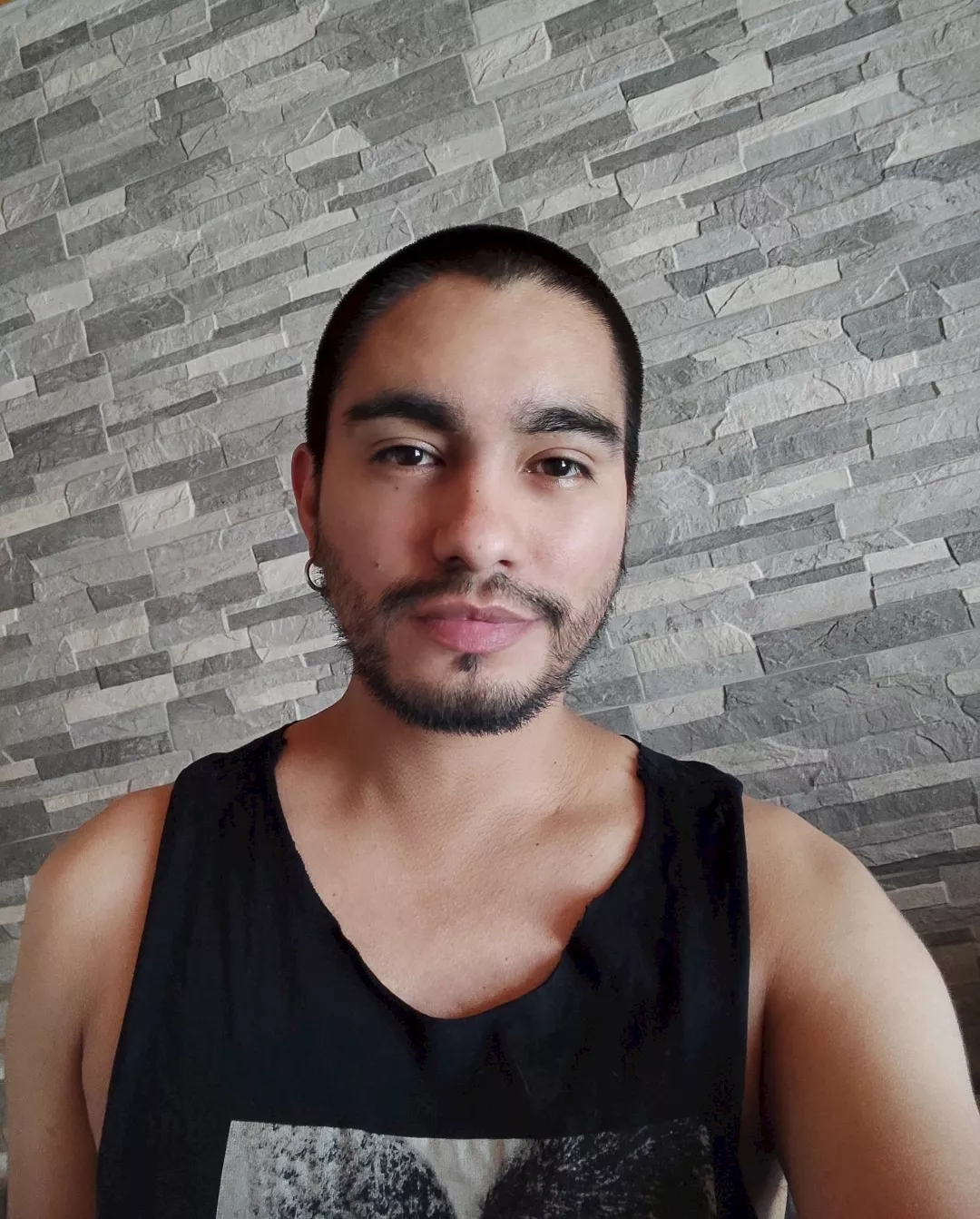 Hola! I hope everyone has a good week! Talk, write, sing, be serious, smile, run, walk, scream, cry, laugh... Always allow yourself to feel! 😊 posted by MauricioAlexis88