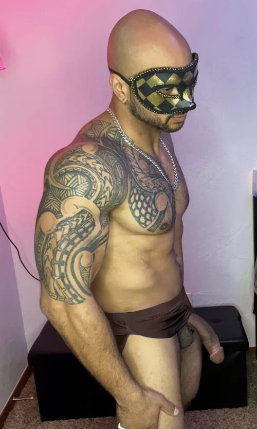 I can never keep this thing hidden in my silk underwear. Oh well… by CocoLaszlo