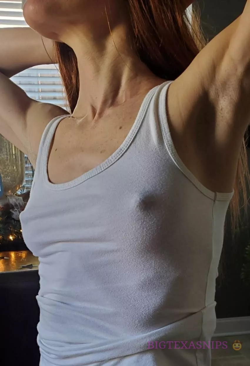 I dont think anyone will notice I'm braless posted by bigtexasnips1