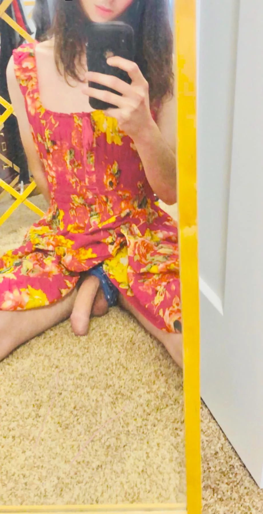 I need someone to take my sissy virginity posted by he-do-be-vibingdoe