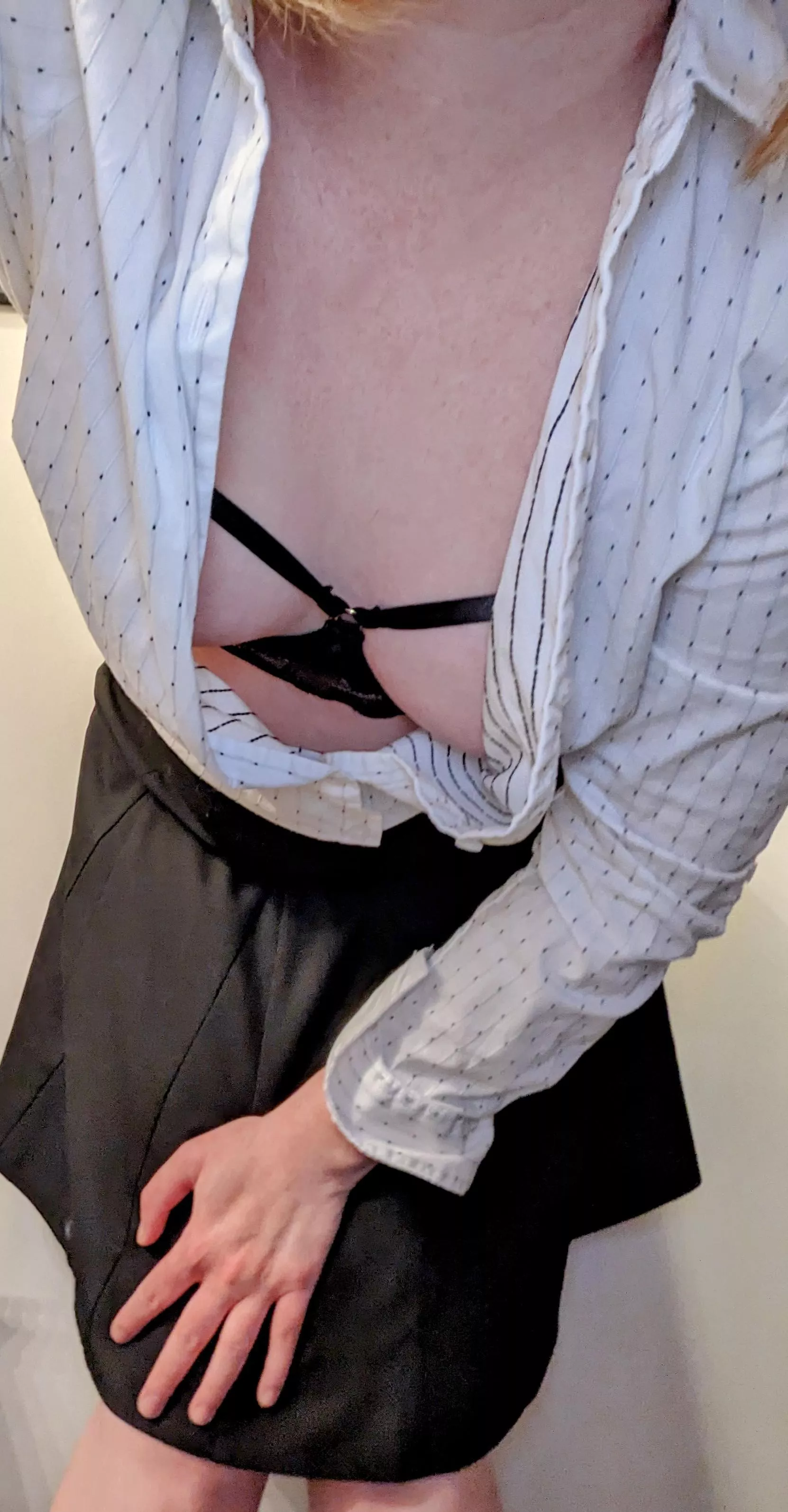 I think I dropped a contact. posted by SwivellingLeopard