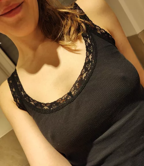 I wish you a good start into the new week. by ShyWiF3