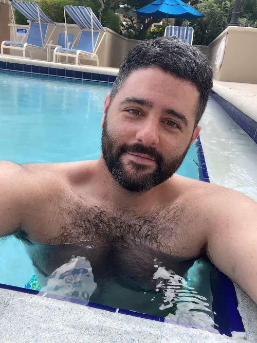 I’m ready for that pool weather again. by zacsteele