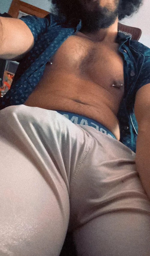 my roommate walked in without knocking… thought he’d be too embarrassed but couldn’t resist complimenting my size by Nice-Toe-9318