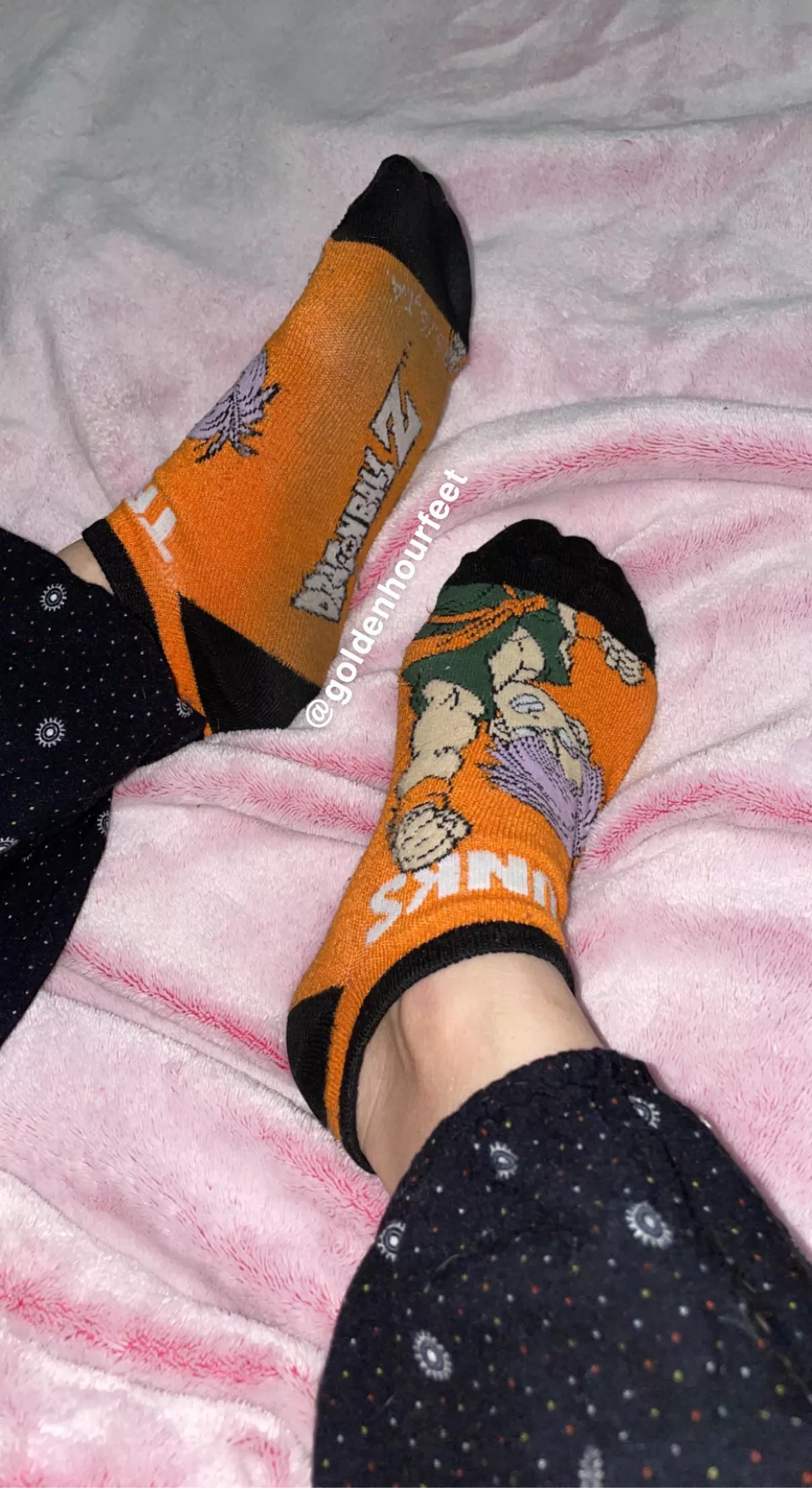 Smelly socks I sold, dm to claim my next pair💘 posted by goldenhourfeet