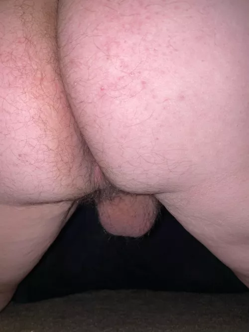 Someone cage me please 🤤🤤 by Minimum_Bee_565