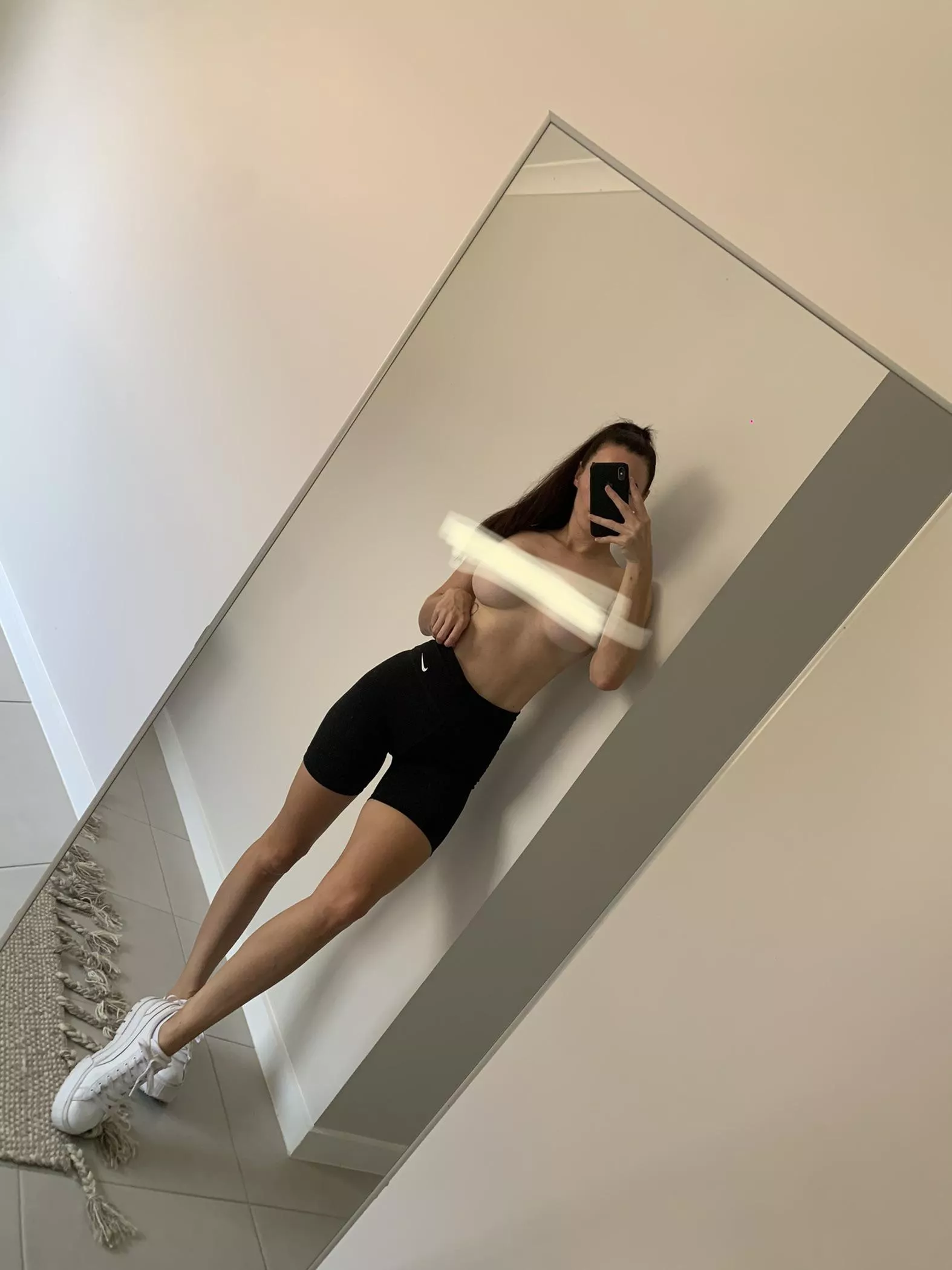 Spot me? 🙊 (F) posted by annamays91