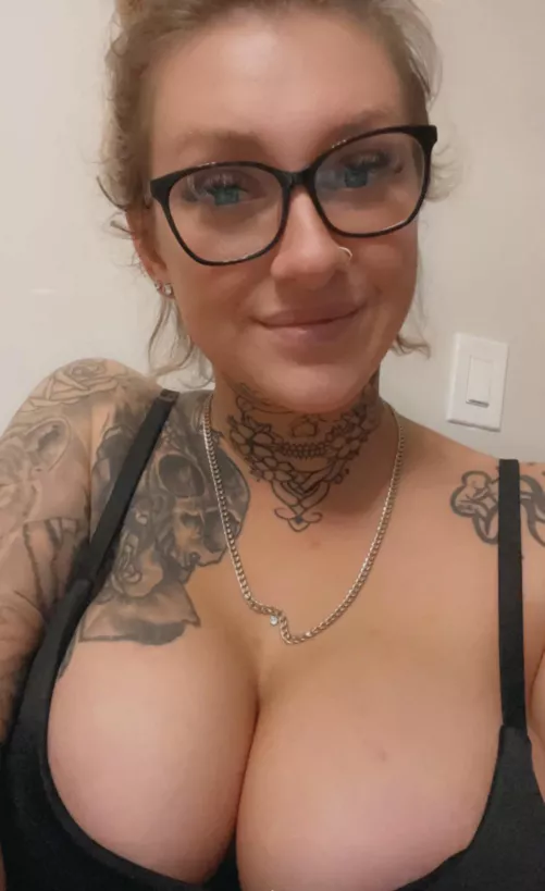 Sub to my free OF you will love all my naughty content link in comments by RudePart8361