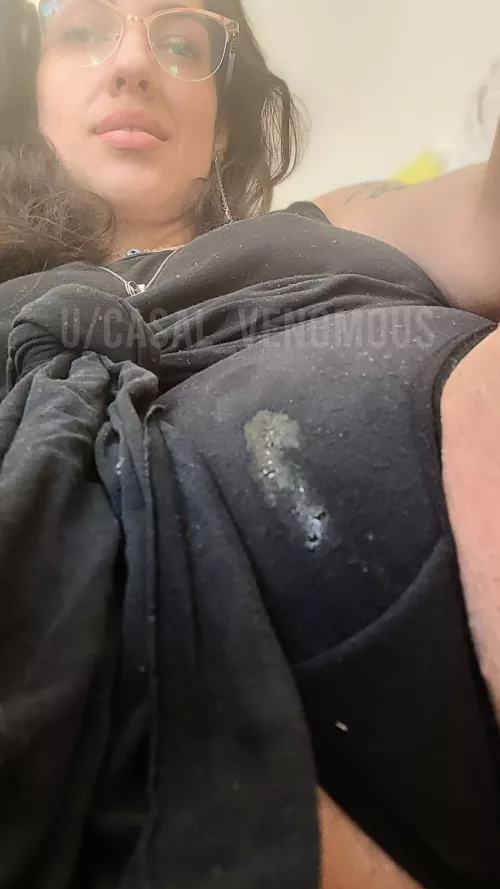 The girl with glasses and the juicy pussy by casal_venomous