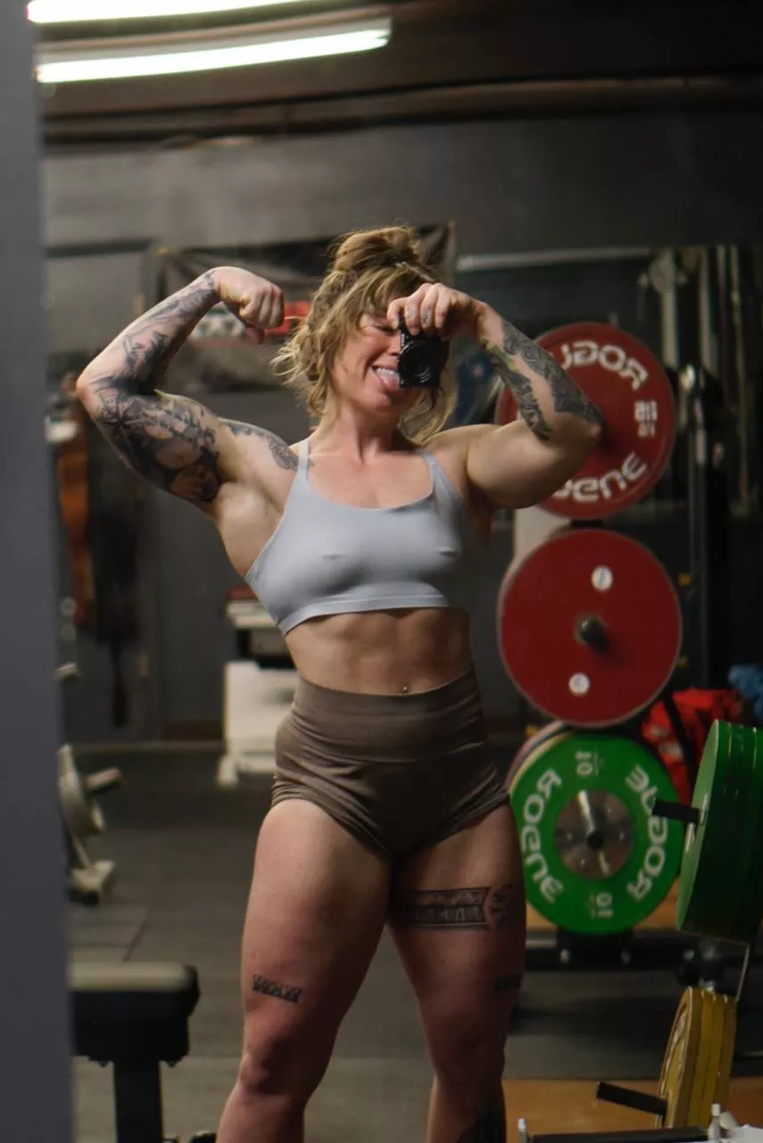 There’s really guys who prefer barely there boobies? posted by LizAnne1995