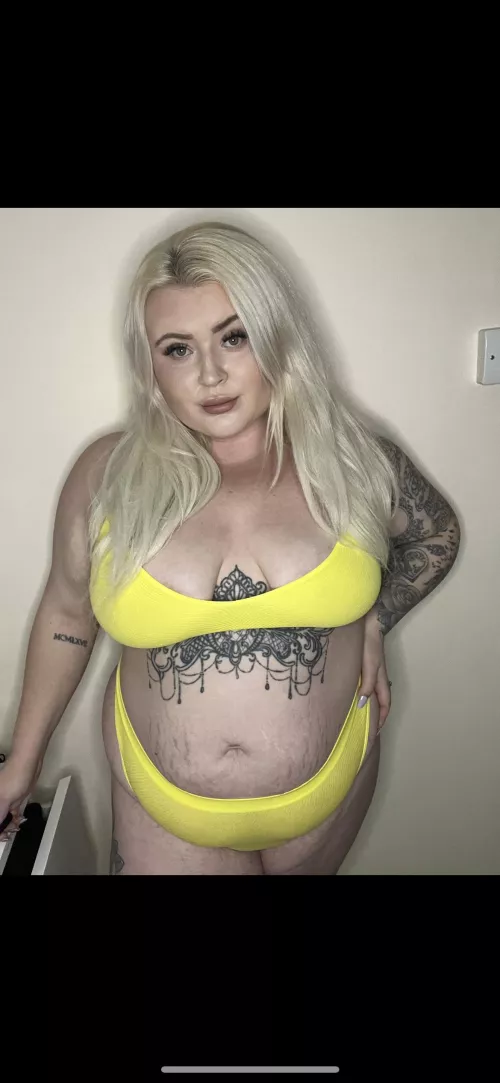 This is what happens when you like snacks 🍭 by pinkbunnysofia