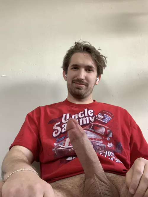 Who wants to join for Sunday cuddles by uomini_