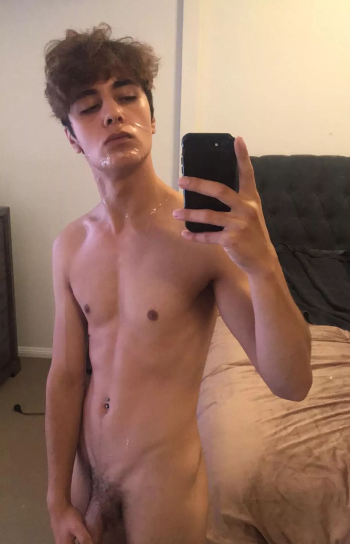Would you want to see cum on my own face 💦🥵 posted by Cinnamon_twink