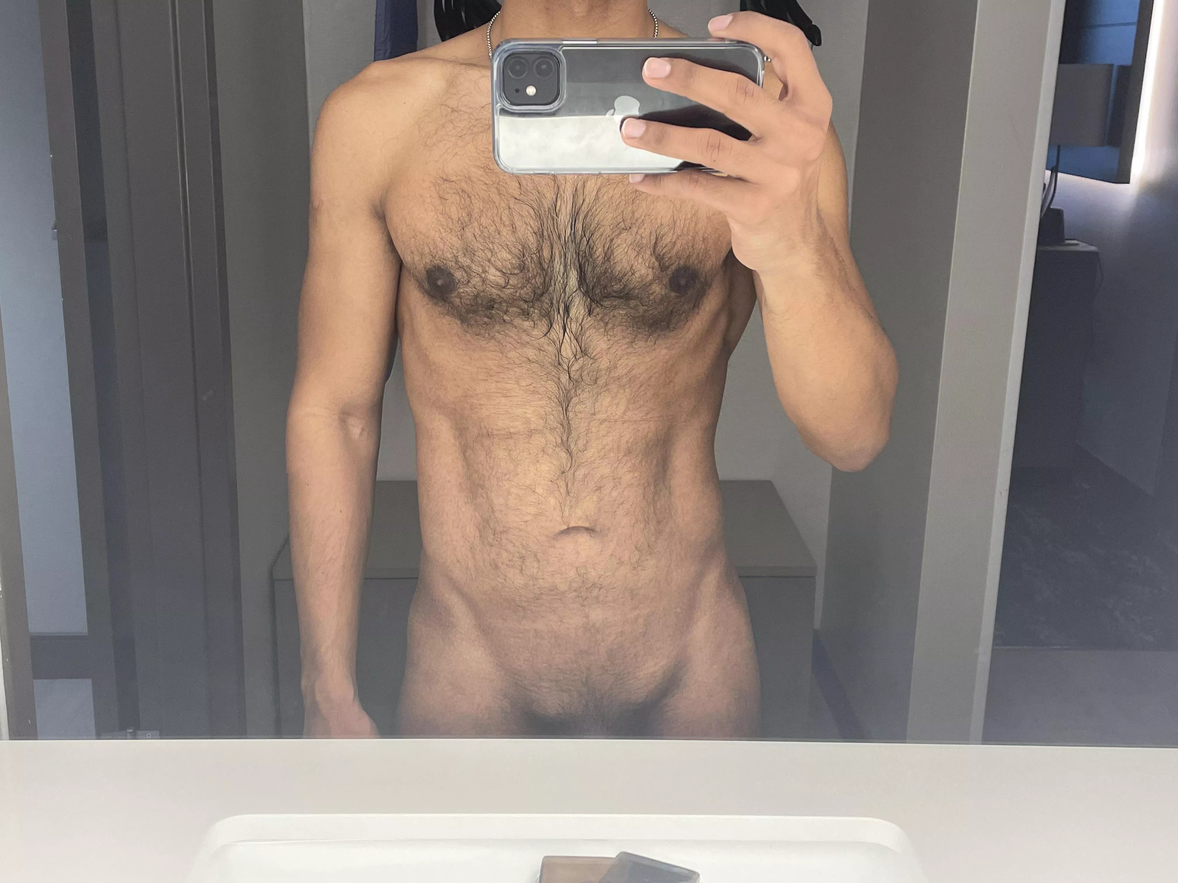 [42] another hotel room.. posted by mv20221