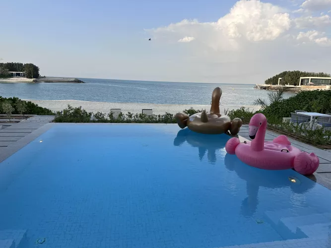 A Perfect Monday by PinkPooh