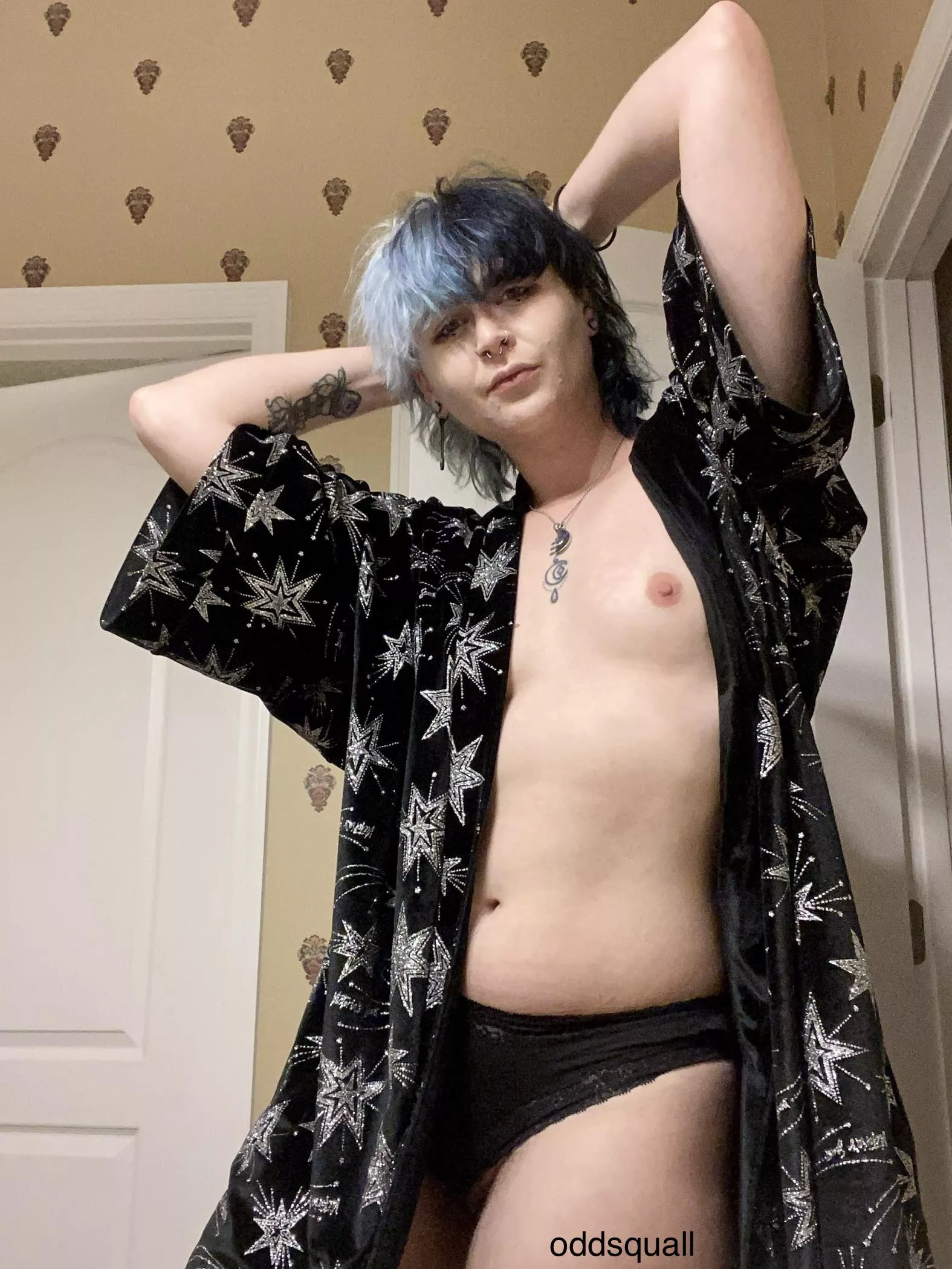 always feel so sexy in this robe posted by squallycos