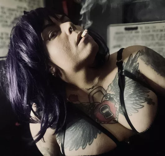 Anyone else smoke down to the filter?💋 by Vfevers