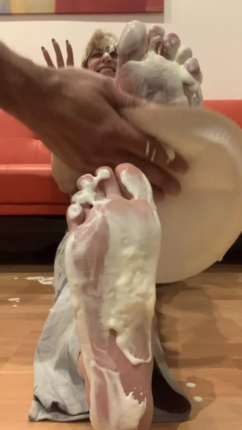 Bare feet & a whole lot of squirty cream ;)) posted by calypsojunequeen