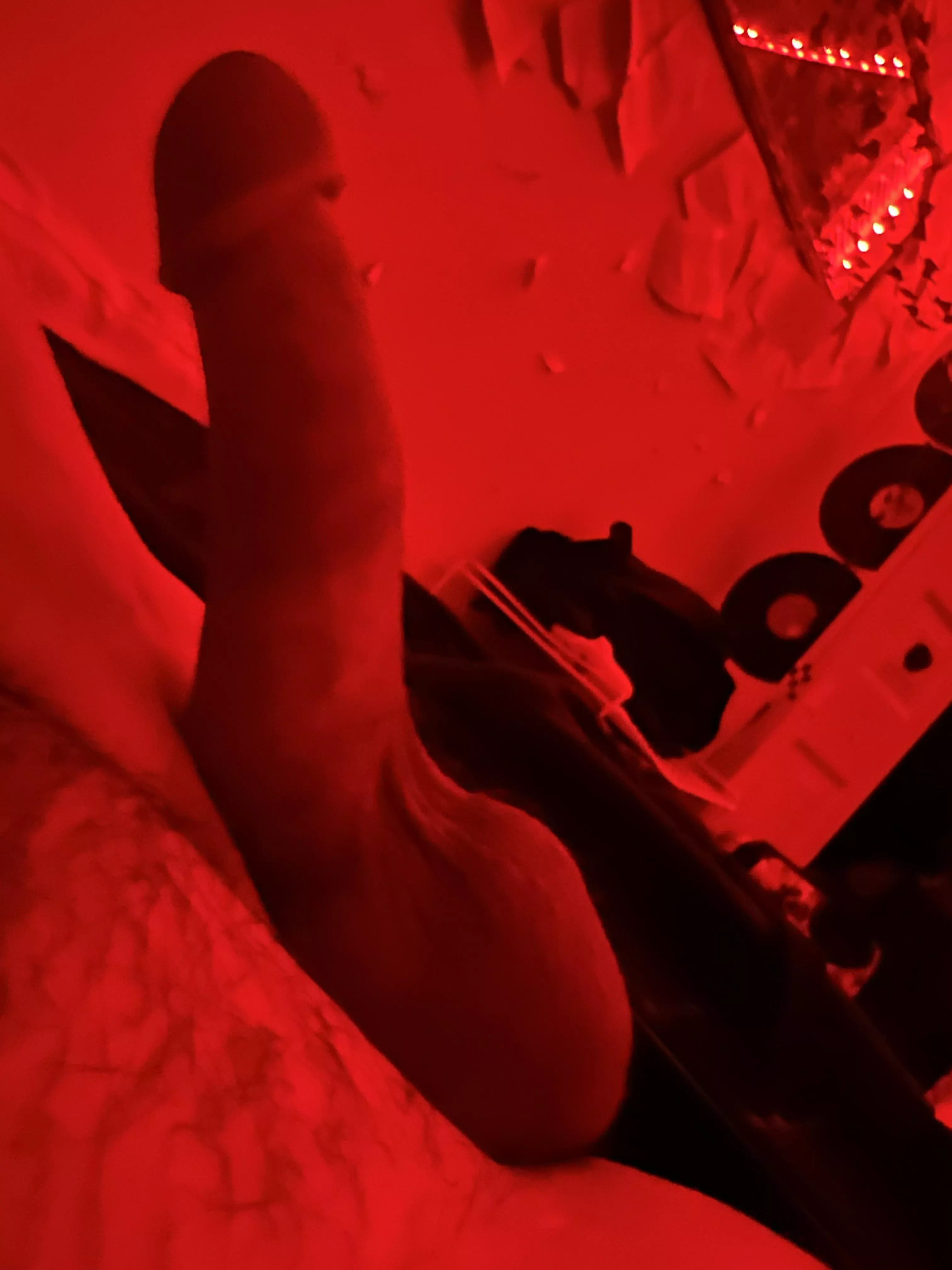 Be brutally honest(fresh 18 year old) posted by Majestic_Trick8376