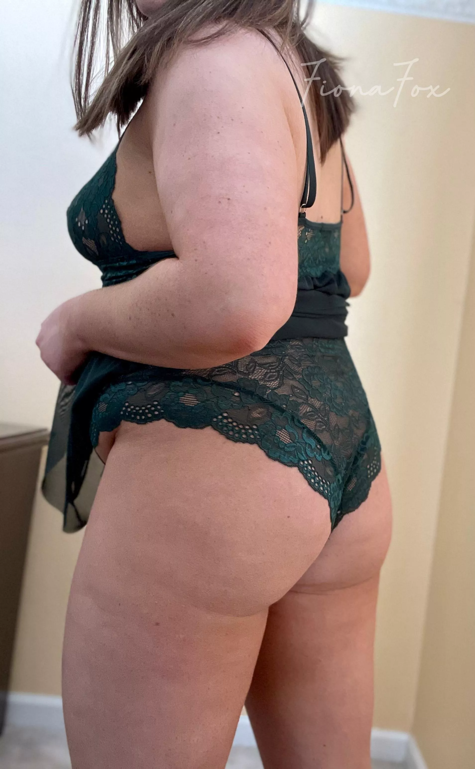 Booty booty booty posted by Business-foxyfionaa