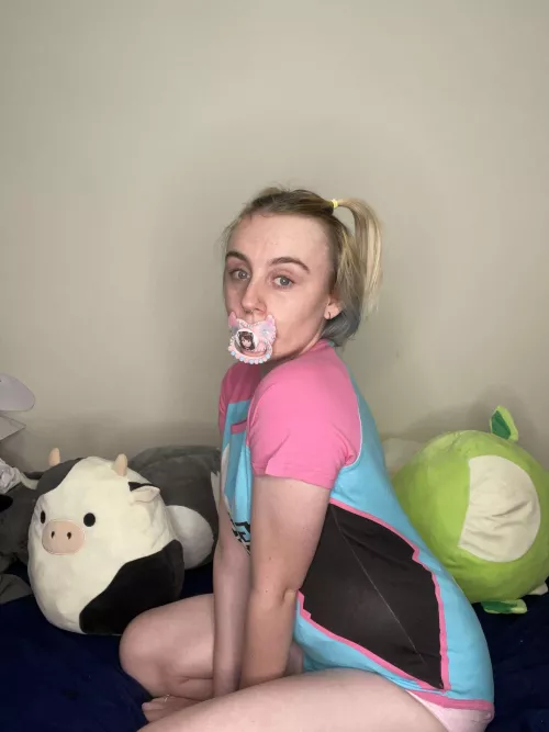 Can I sit on your lap daddy? 🌸🥰 by xlittlelucyx