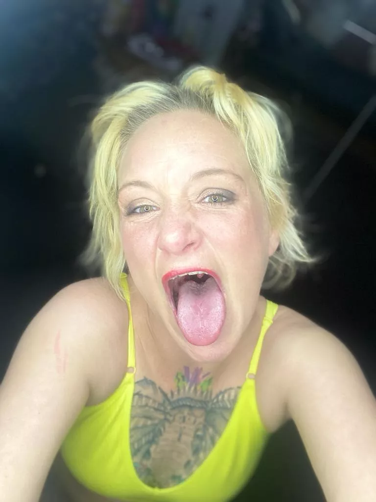 Crazy Tuesday xxx posted by Felgate007