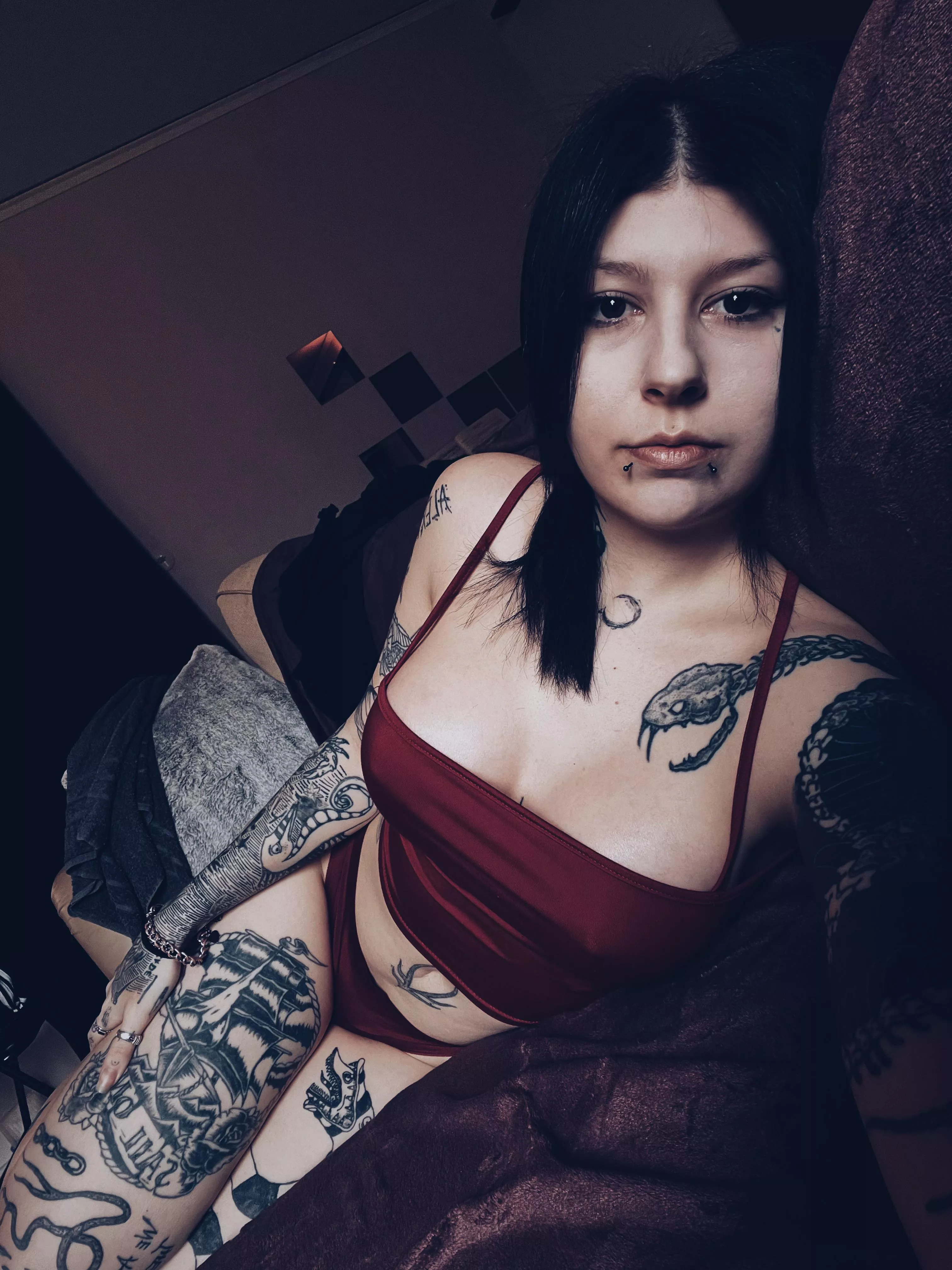 Do you like my outfit? posted by JoanneWinterss