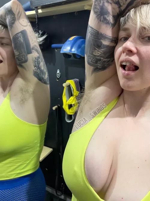 Do you like the sweaty frizzy look? by lucia_swings