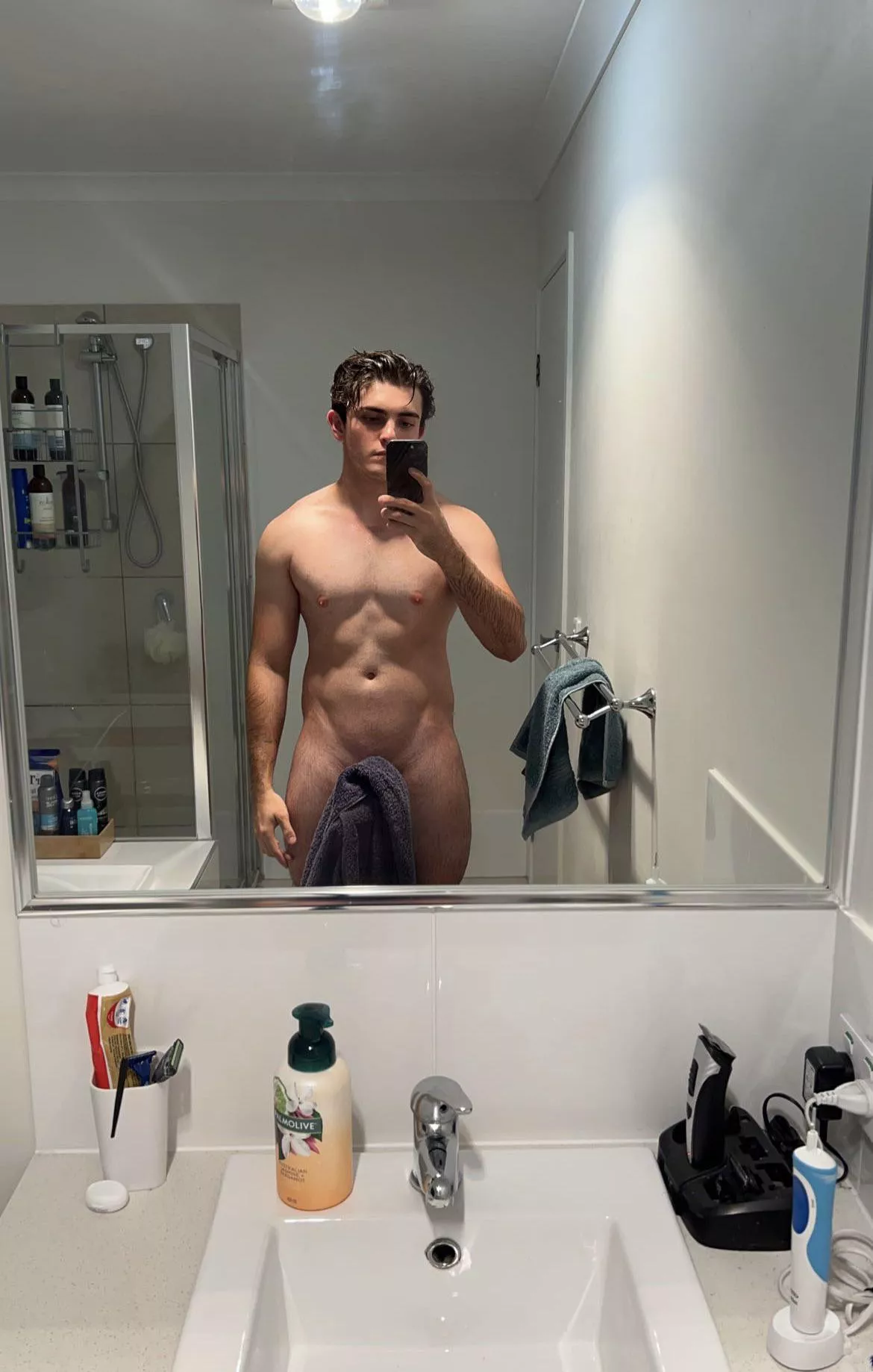 Don’t mind me just drying myself posted by Hellafellasinparis