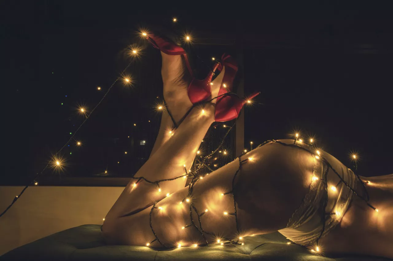 felt sexy in my red heels - my firts post in reddit posted by molly_millions1