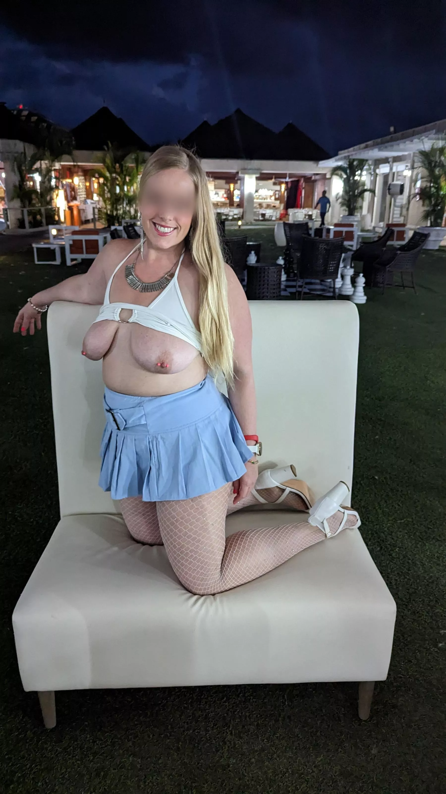 Giving everyone at the resort a show posted by adventurecpl69