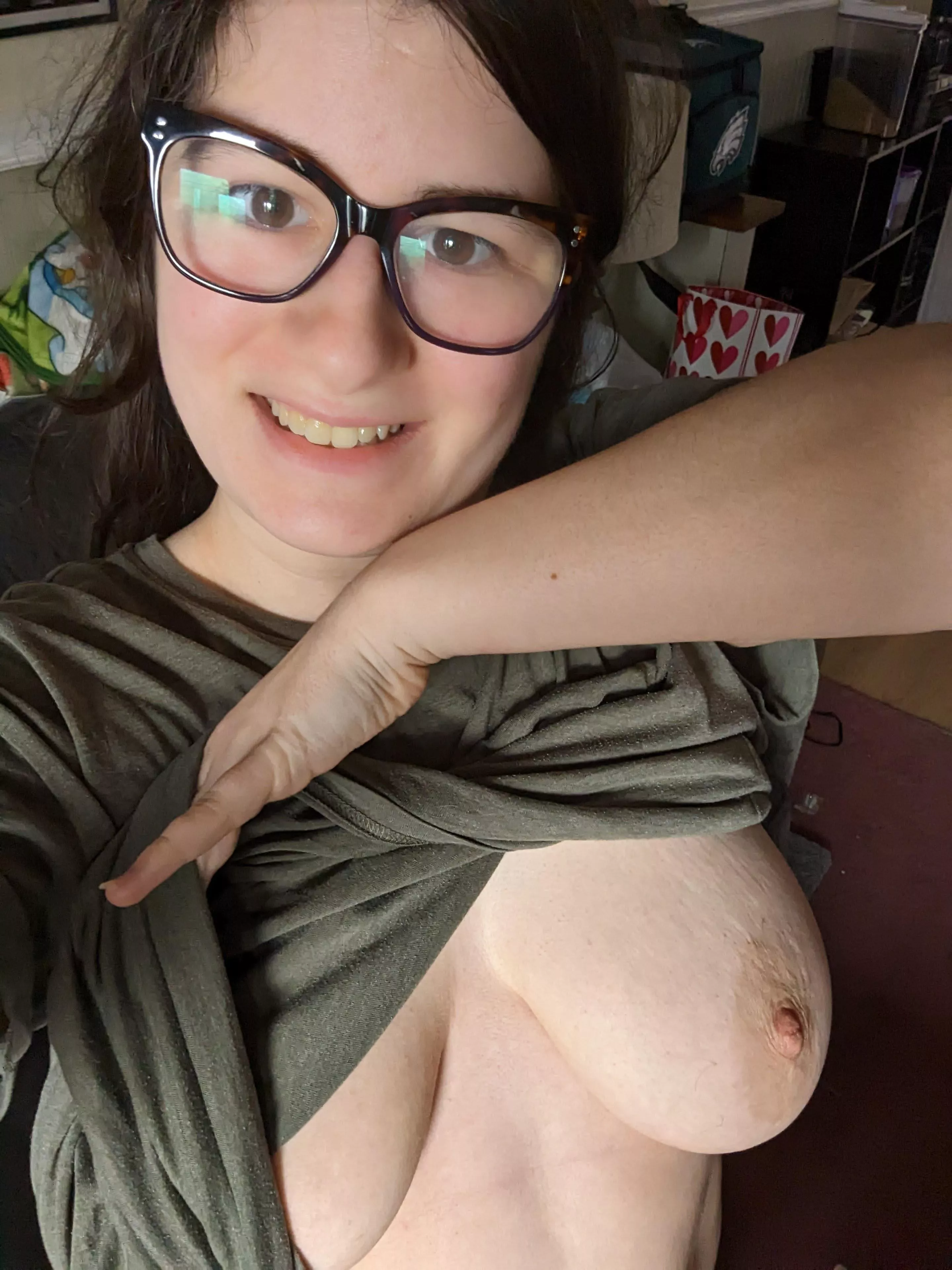 Happy titty Tuesday 😁 posted by onlylilac1