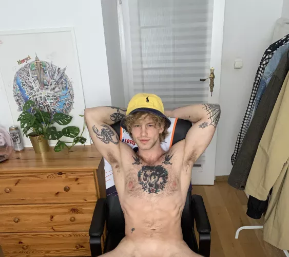 Hey again 😏 by haael12