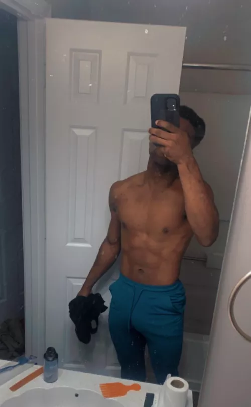 Heyo Hope you all have a fantastic morning/day/afternoon/evening/night Love you all ❤️❤️ by Friendly-oreo