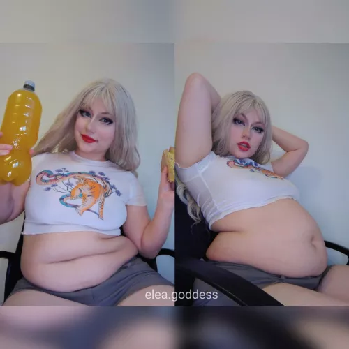 I love snacking with all my fat on display by elea-goddess