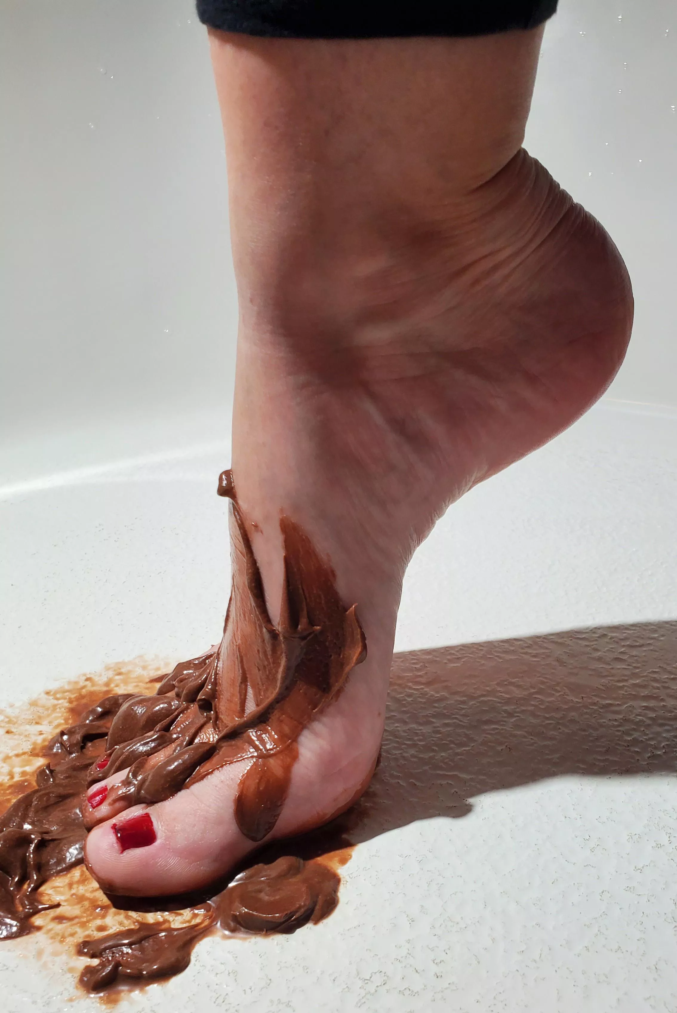 I want my whole body covered in icing! posted by Maitresse_Crystal