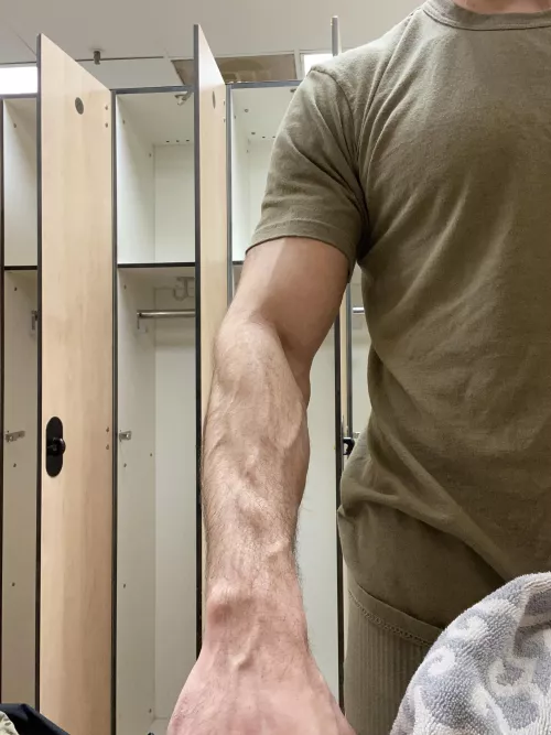 I was getting dressed and just enjoyed the view 😏 by gypsysoul3159