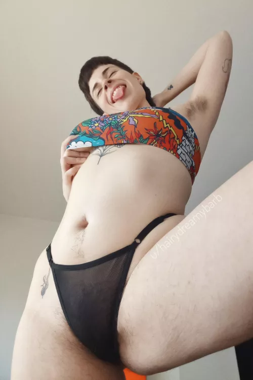 I will try to make your Monday not bad 🌹 by hairydreamybarb