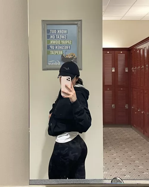 I’m ready to do cardio at home by isabelladyn