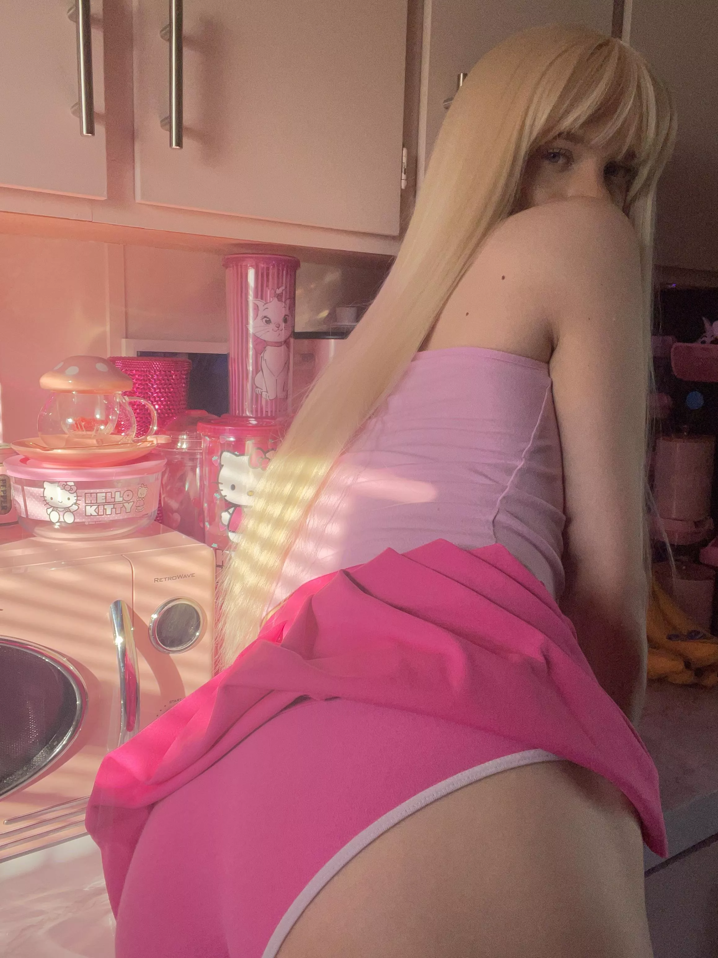 let me be your wife 💕 posted by gayprettyboi