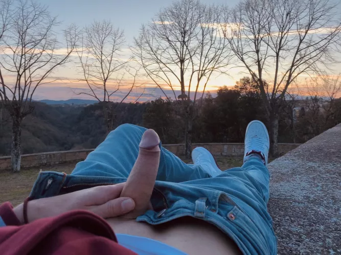 Let’s enjoy the sunset together by MessyTop23